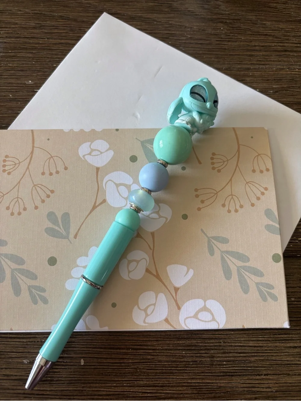 Disney Doorables: Lilo & Stitch: Stitch snuggle dual color handmade beaded pen